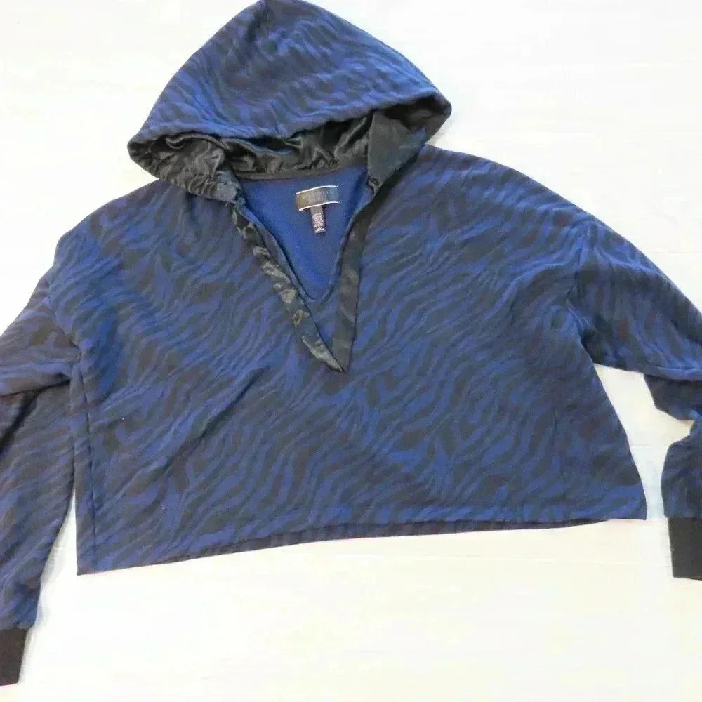 Victoria's secret blue zebra stripe crop hoodie Size L